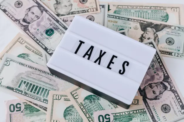 Things to Consider When Selling a House Below Fair Market Value
